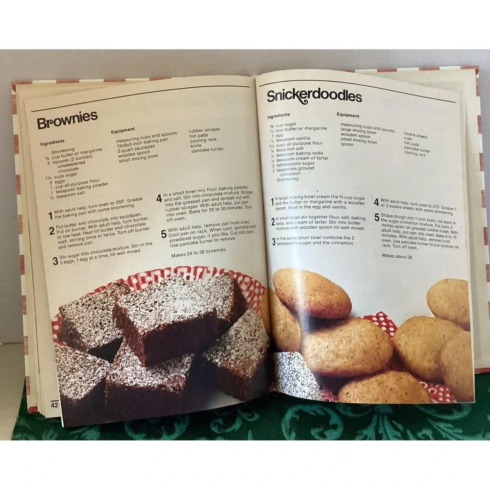 BH&G New Junior Cookbook, hardcover, 1979 Kids Cooking,‎ Simple Recipes